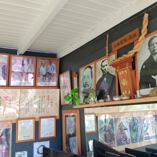 gondra-2-557d5fdb04454a0d5c17525863610376-1024-1024